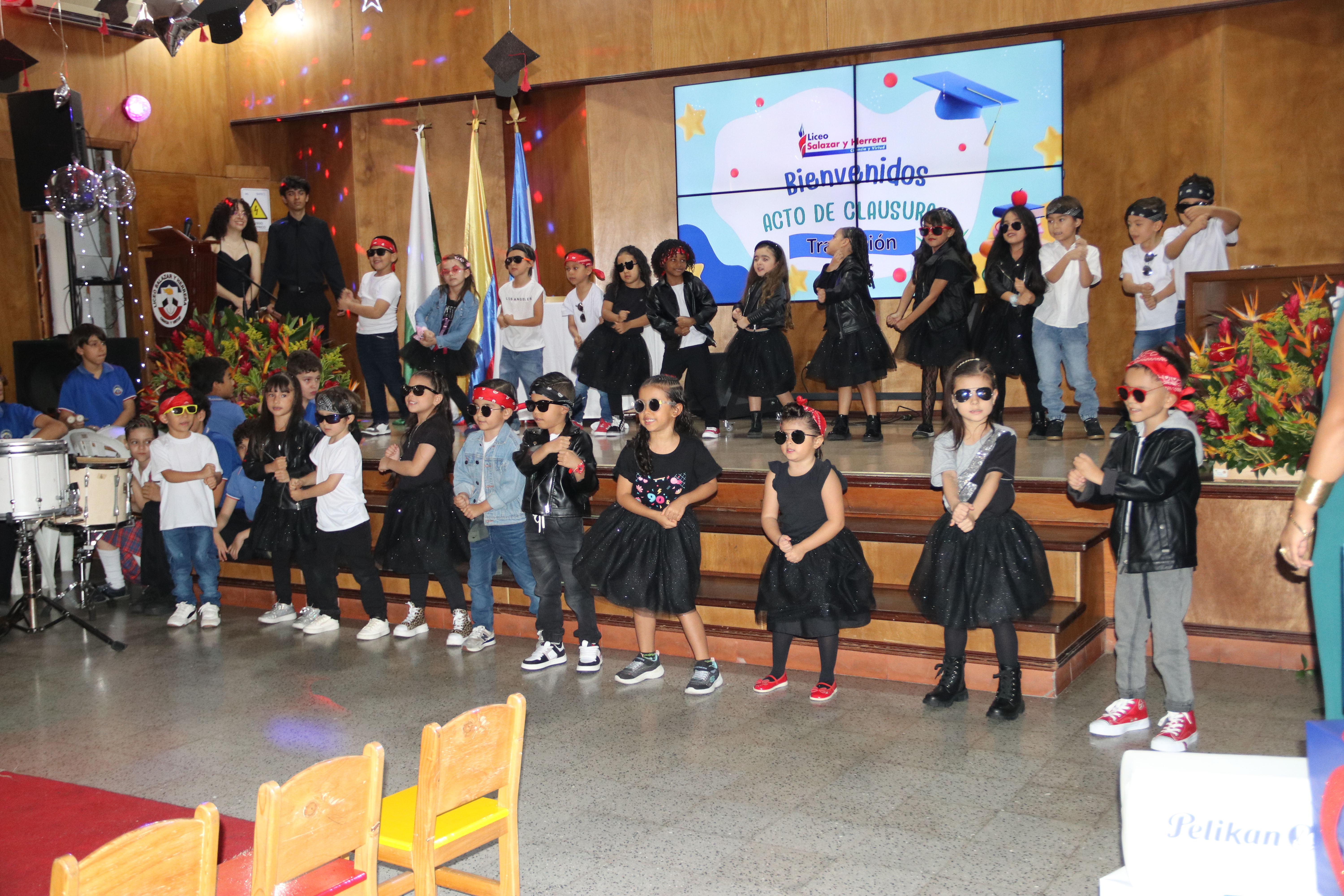 Clausura de Preescolar 2025: pequeños corazones que comienzan grandes caminosIUSH