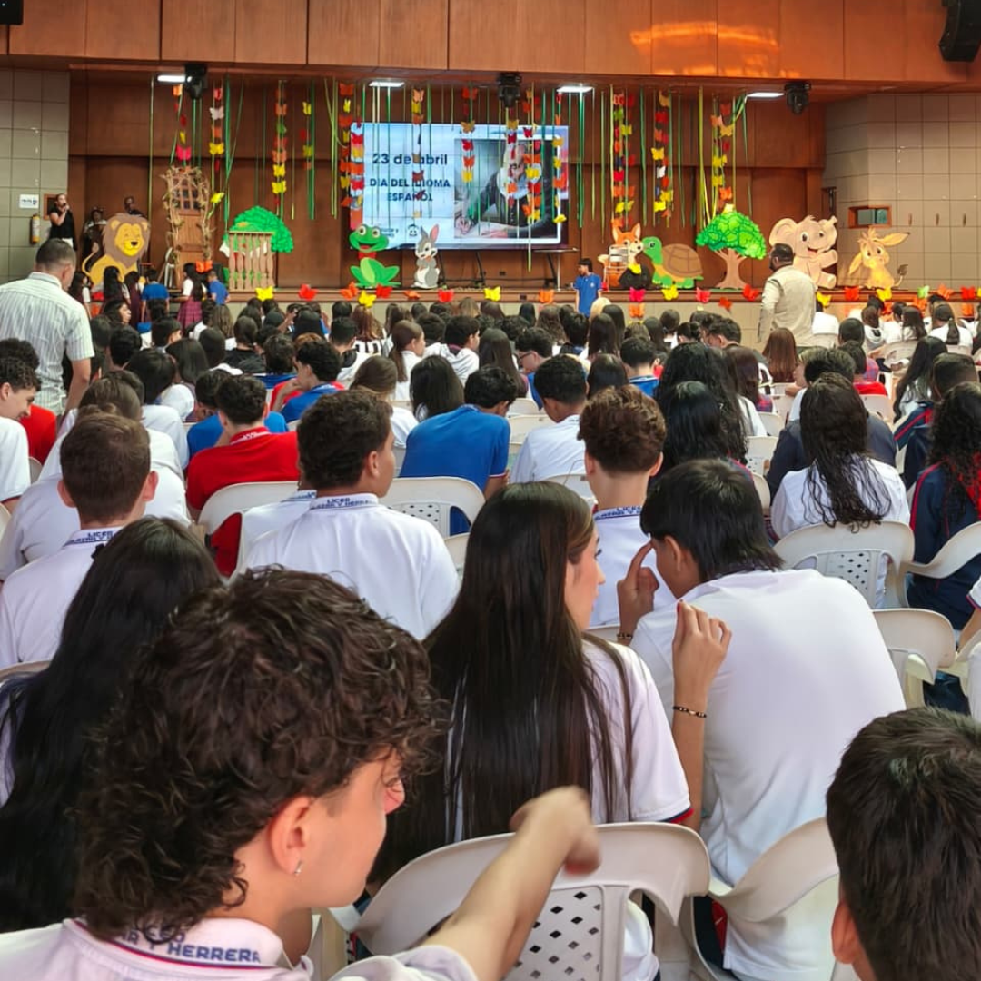 Así celebramos el día del Idioma en el Liceo Salazar y HerreraIUSH
