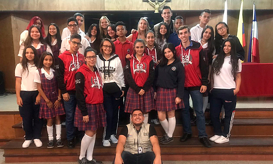 Estudiantes ahora reporteros del Liceo Salazar y HerreraIUSH